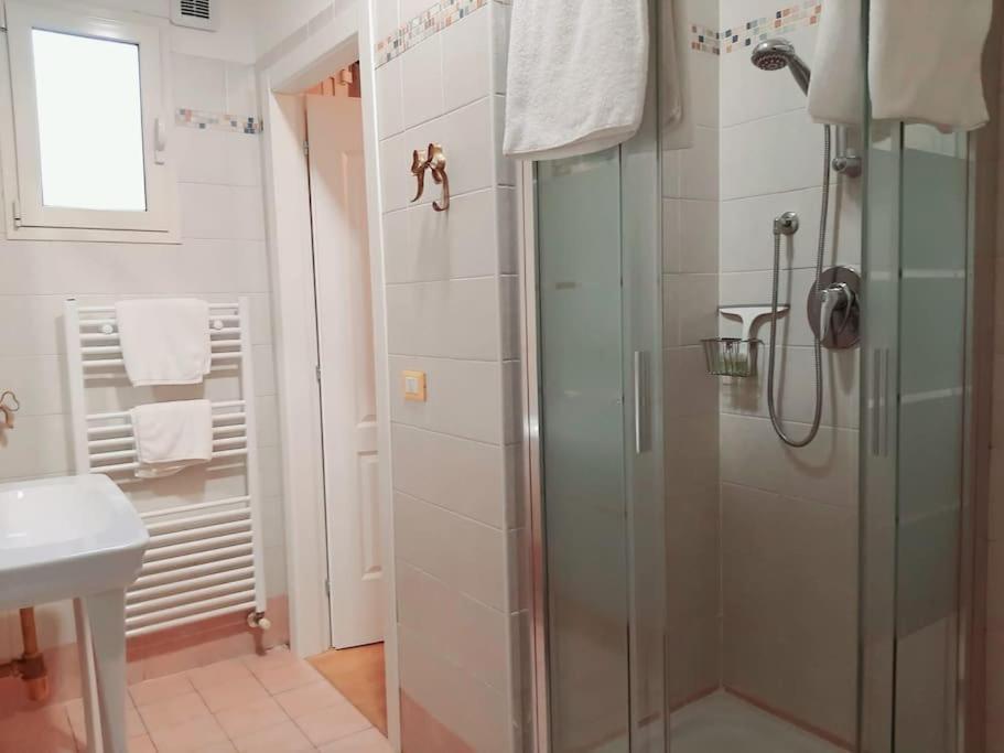 Charme In Righi Apartment Болоня Екстериор снимка